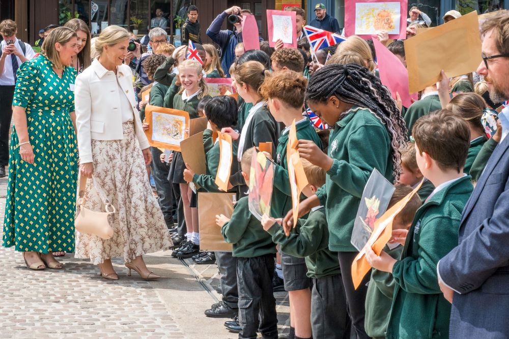 HRH The Duchess of Edinburgh met the Children from St Luke's Primary School